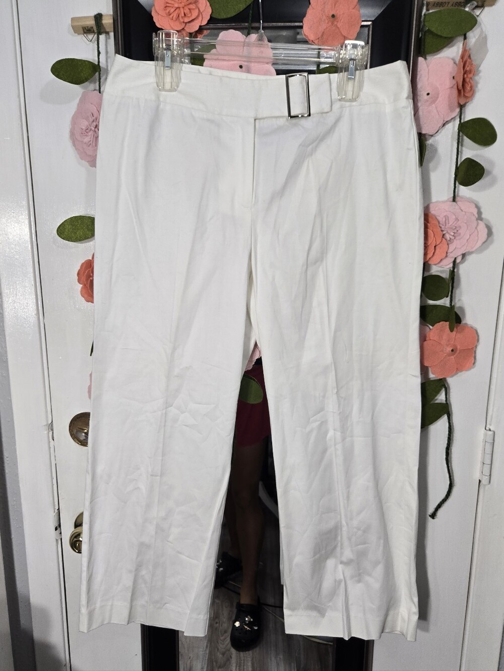 Nine And Company Women's White Cropped Pants Sz 12 NWT